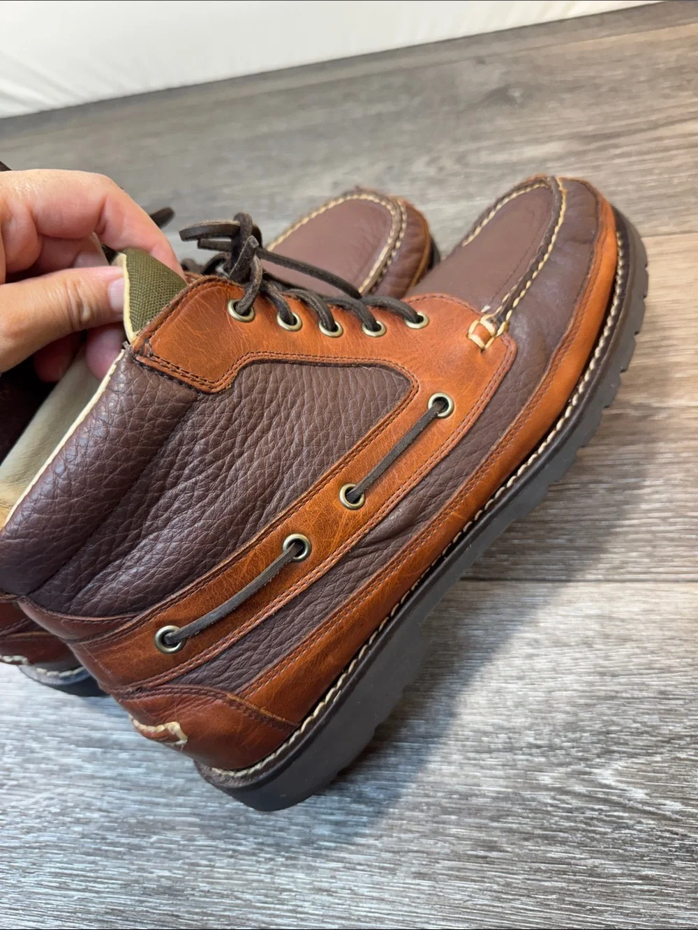 L.L. Bean Men's Two-Tone Brown Leather Chukka Boots men’s SZ 11 (h114)